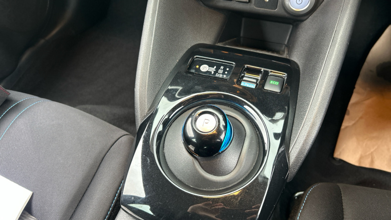 Nissan LEAF 110kW Acenta 40kWh 5dr Auto Electric Hatchback